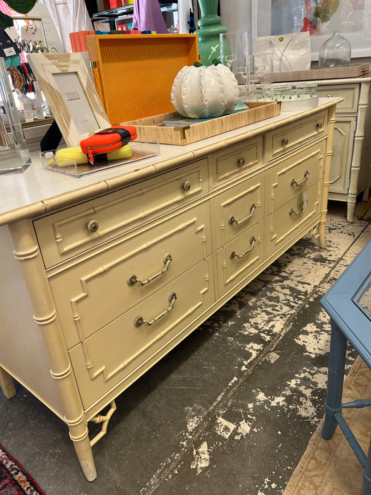 Thomasville Allegro 9D Credenza - #03J88