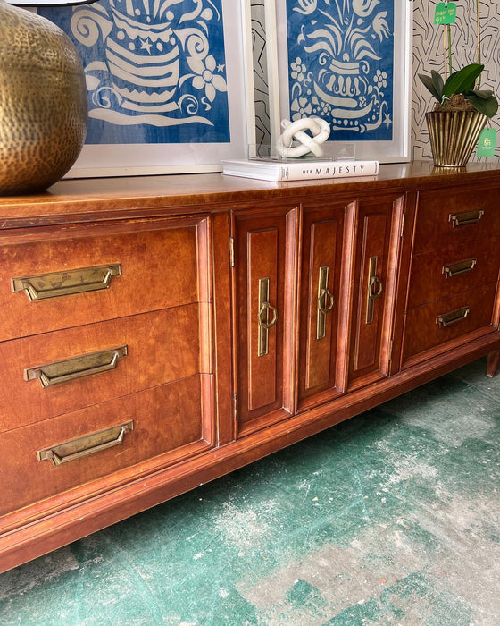 Thomasville 9 Drawer Dresser