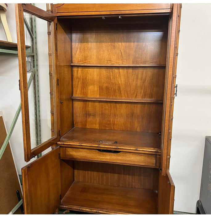 Dixie China Cabinet #04A12