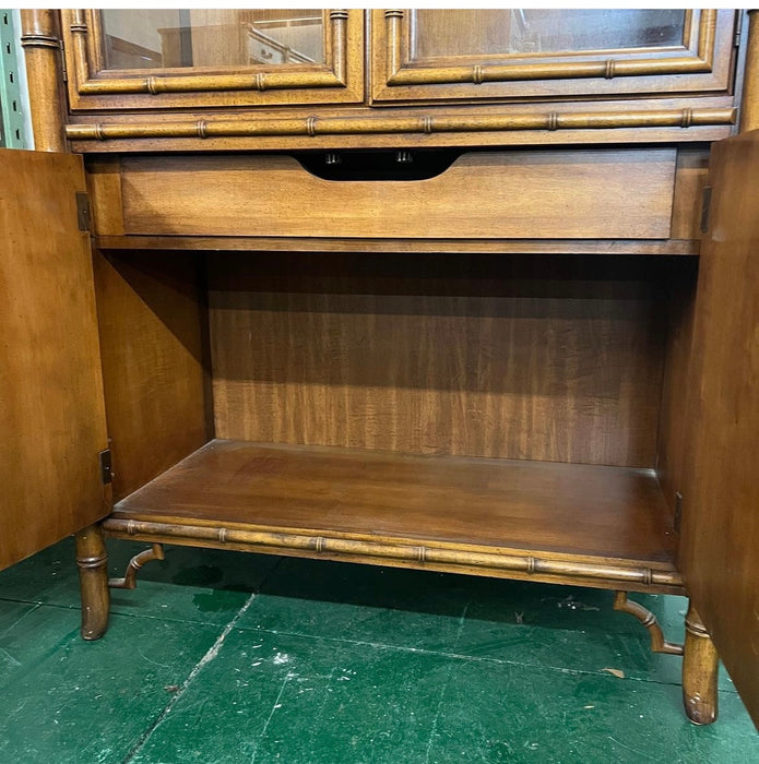 Dixie China Cabinet #04A12