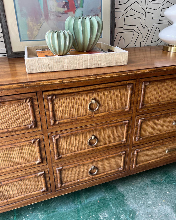 Thomasville 9 Drawer Dresser #05Q03